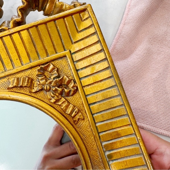 Vintage gold tone gilded framed mirror - Picture 5 of 7